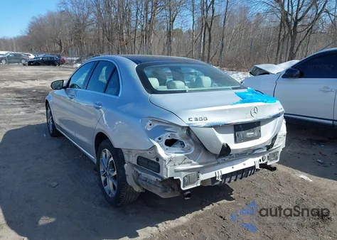 2015 Mercedes-Benz C 300 4Matic/Luxury 4Matic/Sport 4Matic из США, поврежденный, VIN 55SWF4KB0FU080164